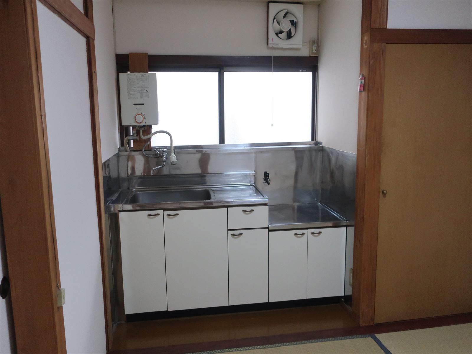 キッチン