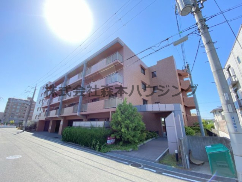 建物外観　落ち着いた雰囲気の外観です