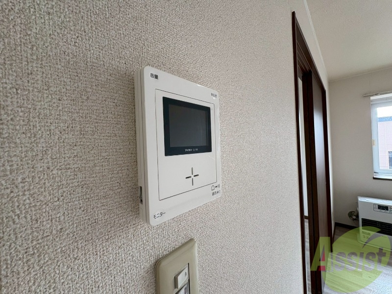 セキュリティ　ＴＶモニター付インターホンです。来客者の顔が見えるので安心！