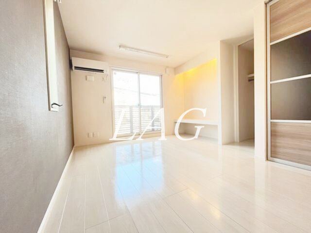 居室・リビング　洋室のお部屋です。