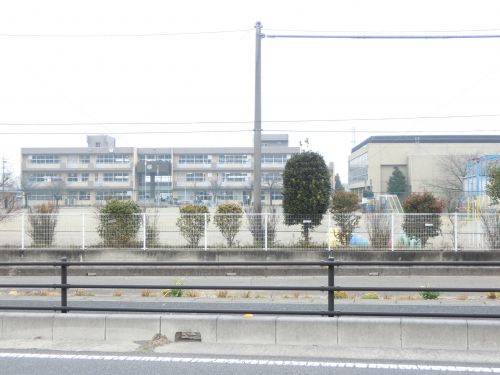 小学校　行田市立下忍小学校（小学校）まで1083m