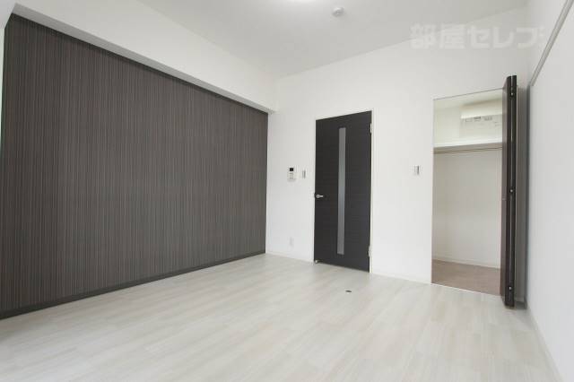 居室・リビング　※２０３号室の写真になります。