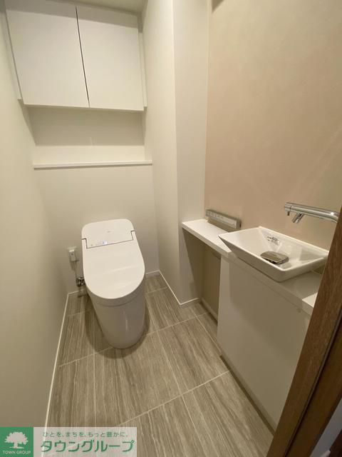 トイレ　※写真は同タイプ住戸です。