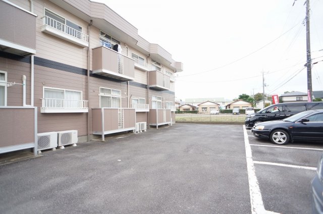 駐車場　駐車場