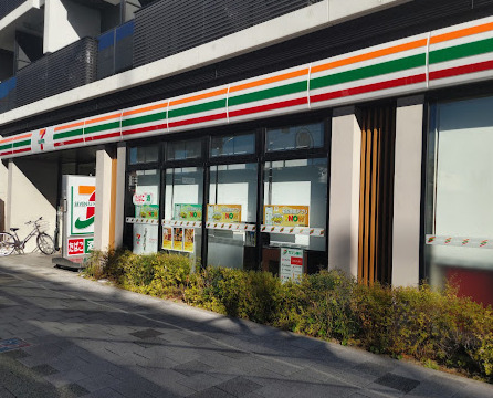 コンビニ　セブンイレブン 名古屋堀田通9丁目店（コンビニ）まで362m