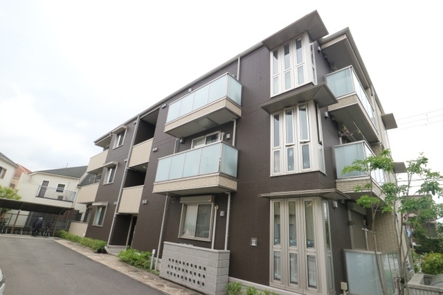 建物外観　ＬＥ　ＬＩＥＮ　ＥＬＥＶＥＲ　外観写真