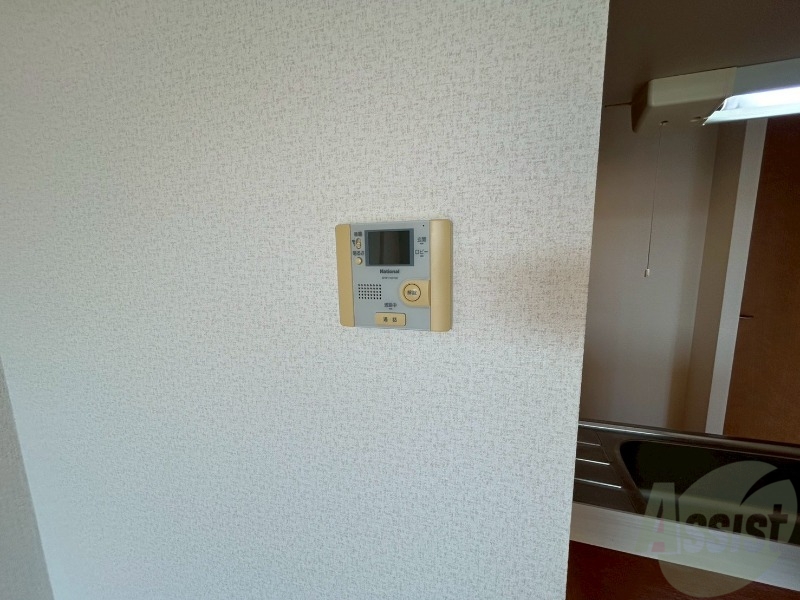その他設備　ＴＶモニター付インターホンです。来客者の顔が見えるので安心！