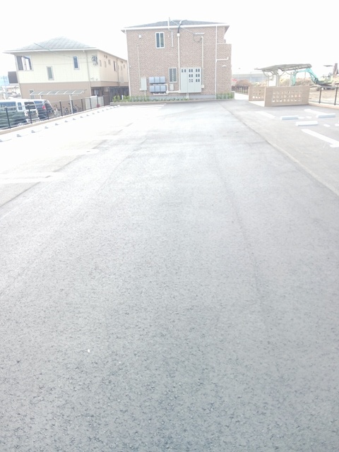 駐車場　駐車スペースもあります☆