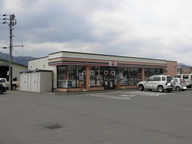 コンビニ　セブンイレブン富良野協会病院前店（コンビニ）まで718m