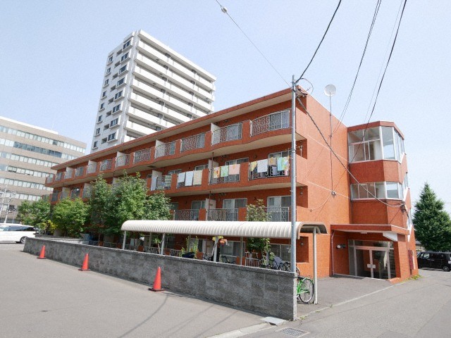 建物外観　☆経済的な都市ガス物件！広々した間取りでご家族様もおすすめ！