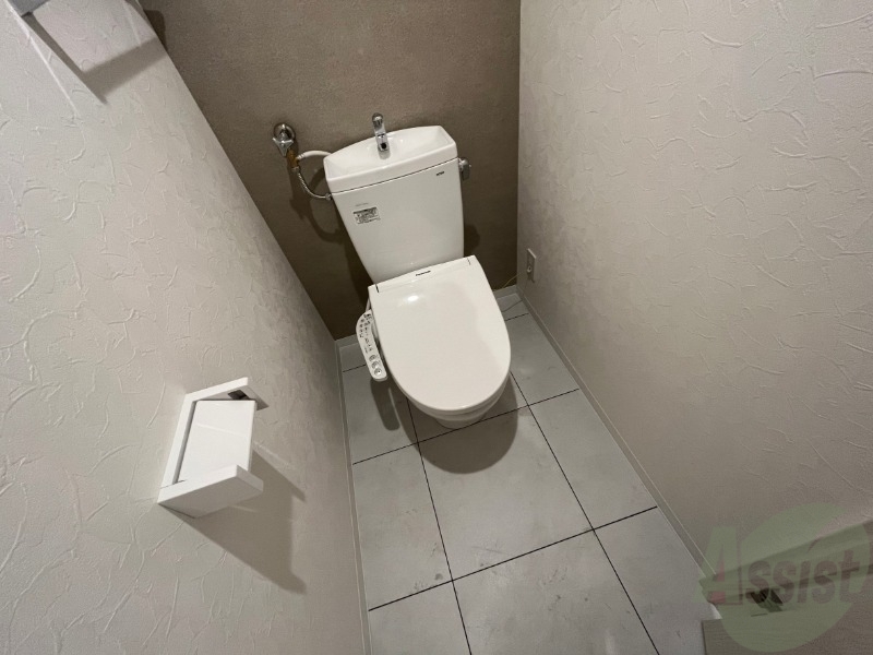トイレ　トイレです。ウォシュレット付を探している方、おすすめです。