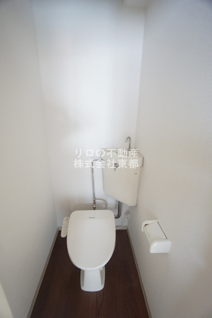 トイレ　洗浄・暖房便座付です！