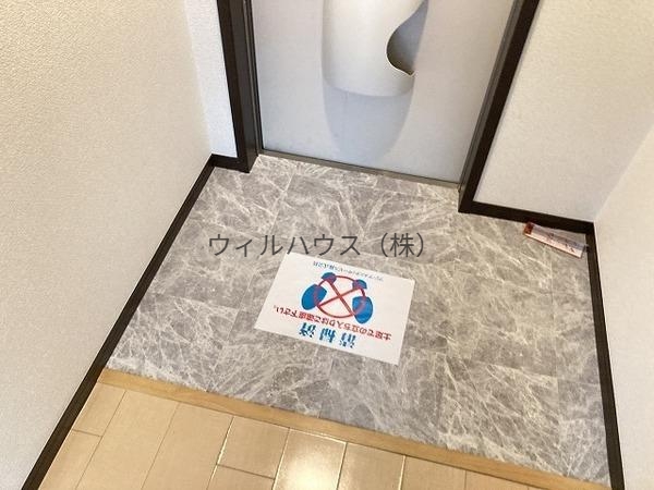 コリーヌ池上の玄関写真