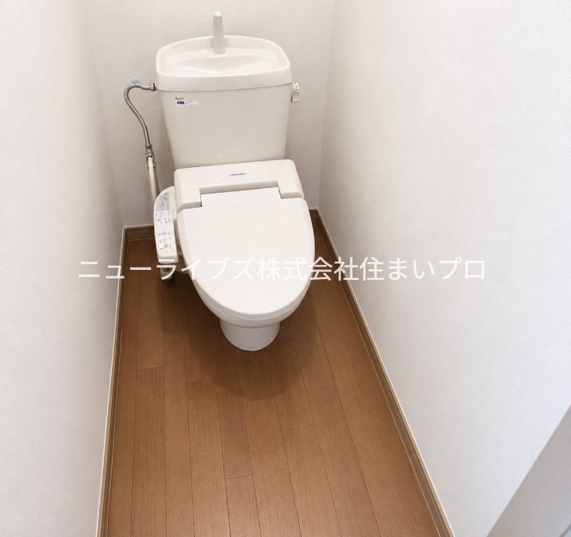 京阪本線 古川橋駅 徒歩15分 2階建 築28年のトイレ写真