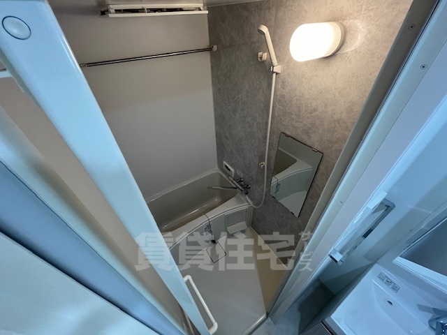 地下鉄御堂筋線 東三国駅 徒歩4分 10階建 築3年の風呂写真