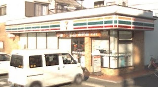 コンビニ　セブンイレブン（コンビニ）まで345m