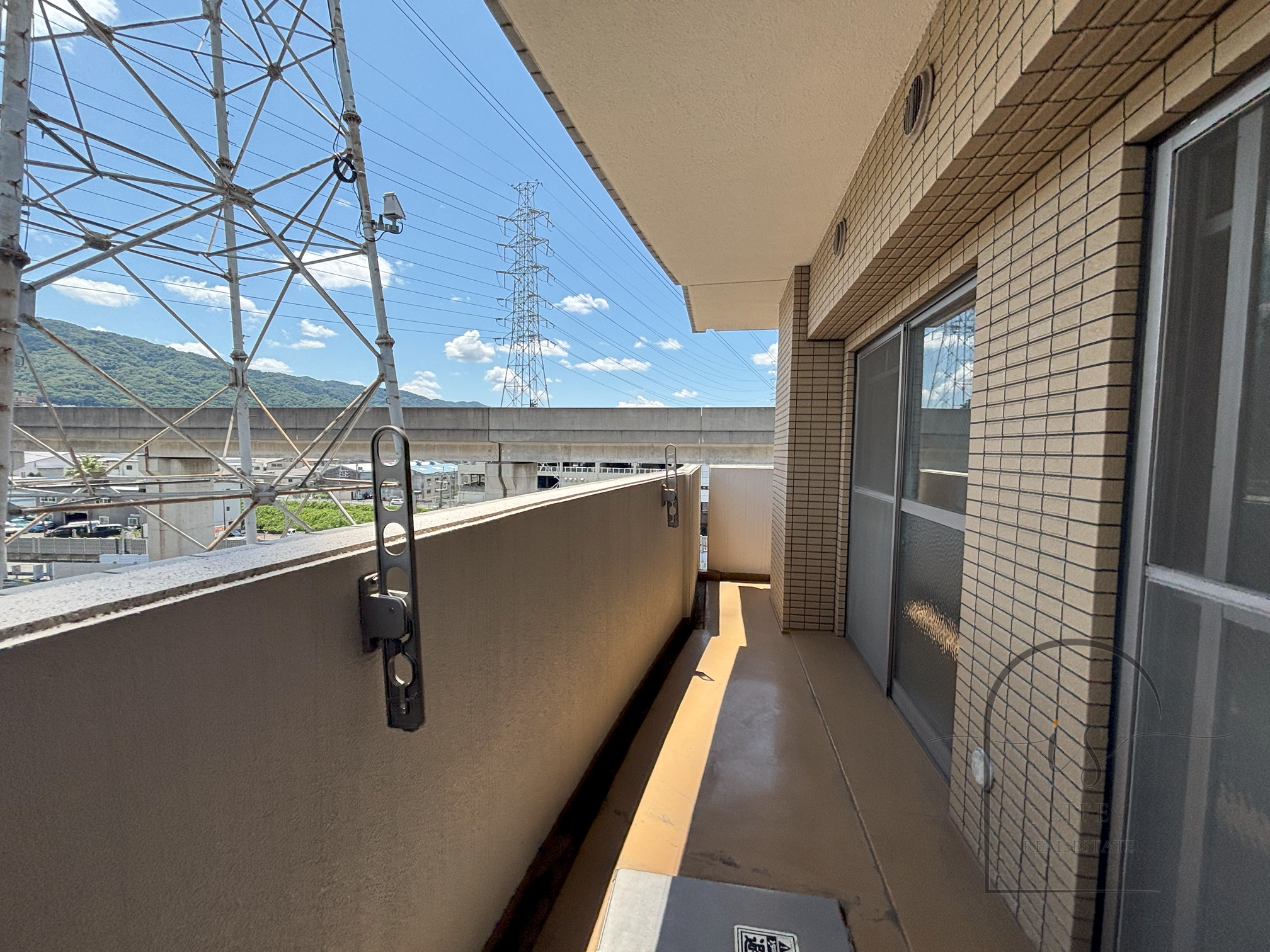 近鉄けいはんな線 新石切駅 徒歩4分 8階建 築26年の内装写真
