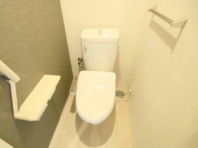トイレ　※同じ物件の別部屋のお写真です※