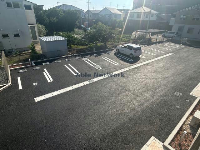 駐車場　駐車場