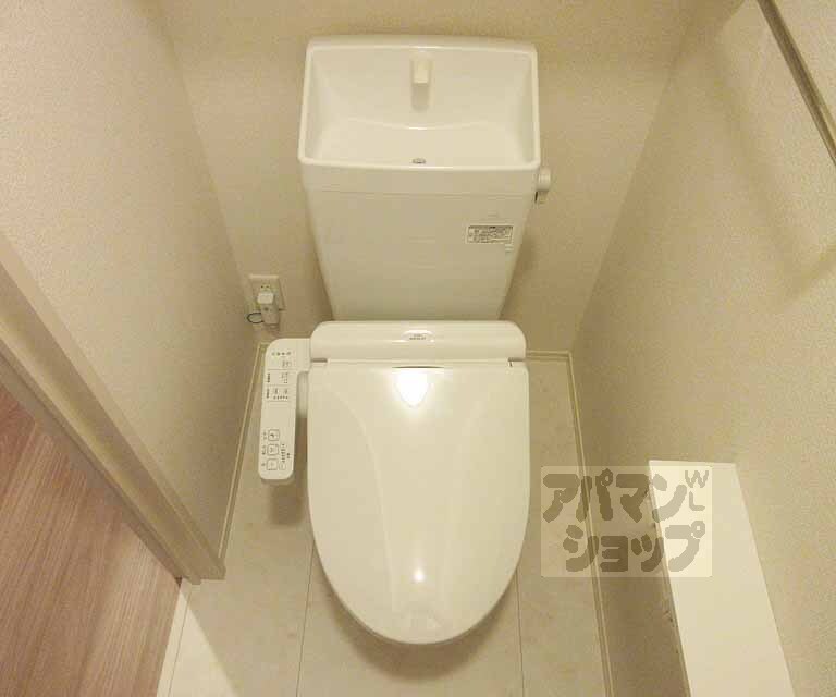 トイレ　清潔感のあるトイレです・