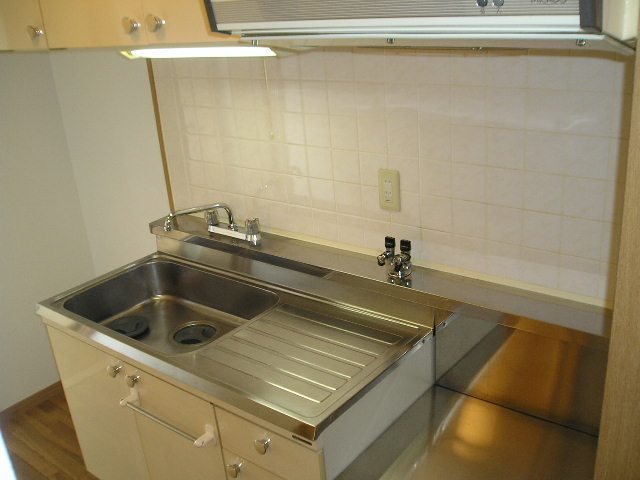 キッチン　※別のお部屋の写真です