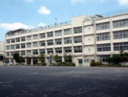 小学校　練馬区立豊玉第二小学校（小学校）まで396m