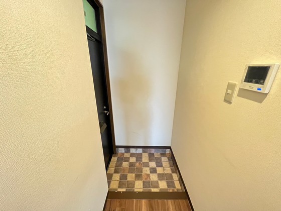 玄関　※別部屋の写真です