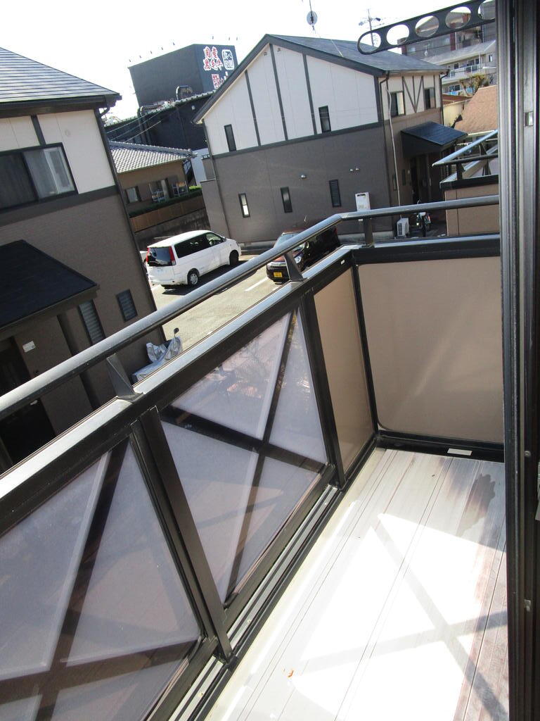 バルコニー　日当たり良好バルコニー