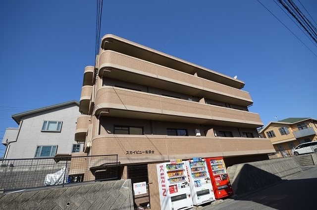 広島市西区高須台のマンションの建物外観