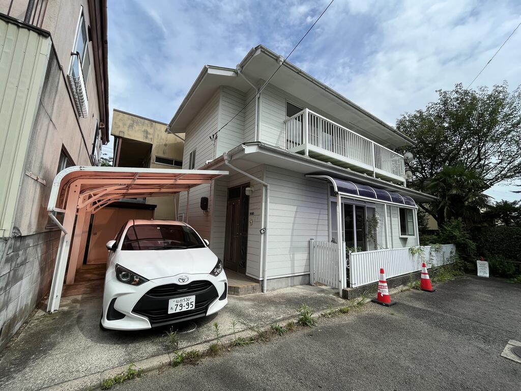 新寺貸家の建物外観