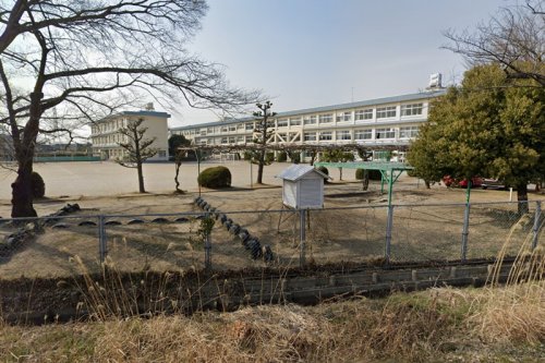 【リオラードの小学校】