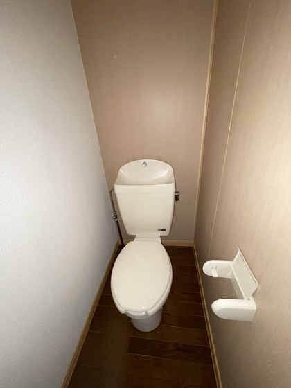 トイレ　※別部屋の写真です