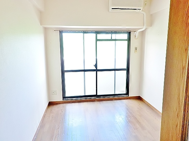 居室・リビング　フローリング・洋室