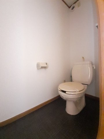 トイレ　トイレもきれいです