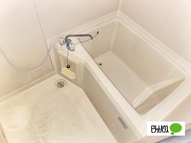 バス・シャワールーム　※他部屋参考写真