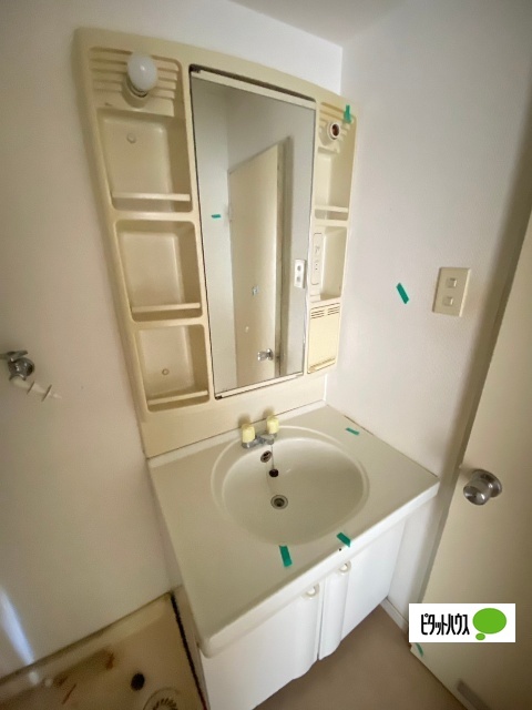 洗面設備　※他部屋参考写真