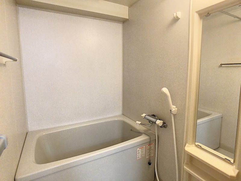バス・シャワールーム　浴室乾燥機がついてます。