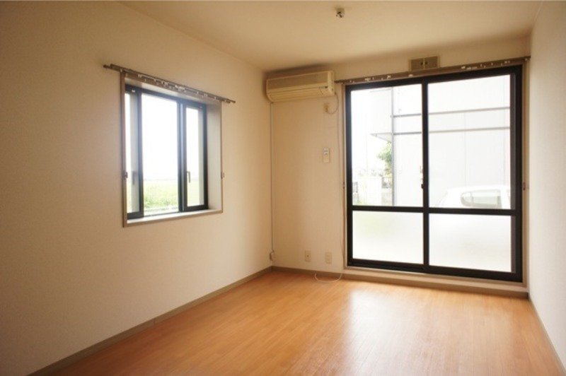 居室・リビング　図面と現状に相違がある場合には現状を優先