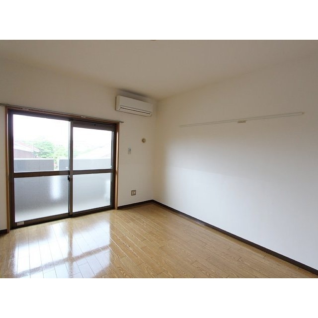 その他部屋・スペース　バルコニー側洋室