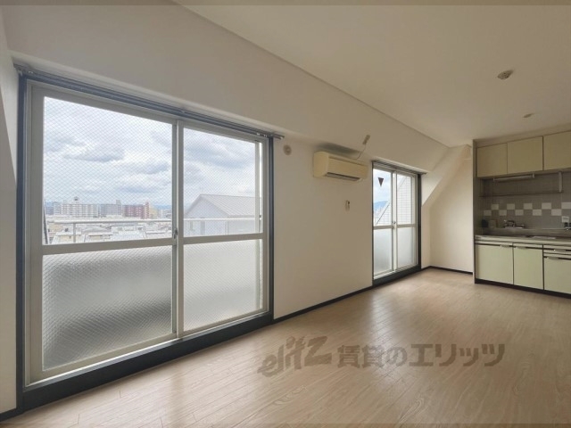 居室・リビング　洋室