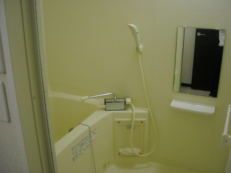 バス・シャワールーム　浴室乾燥機能付きです。