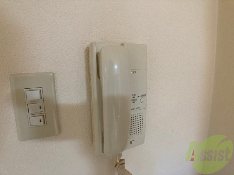 セキュリティ　インターホンは通話ができるので急な訪問があっても安心です。