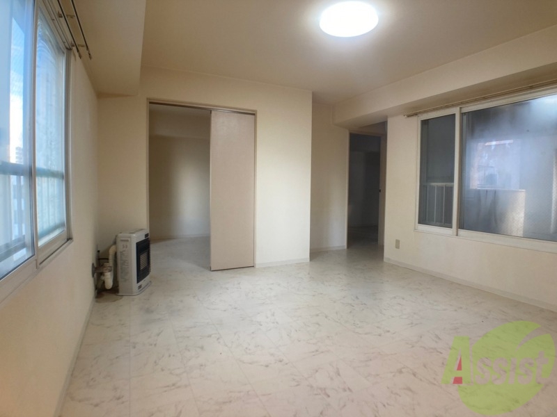 居室・リビング　広くてキレイなお部屋が広がっていて、充実した生活が送れそう。