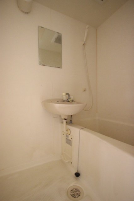 バス・シャワールーム　同物件別室です。