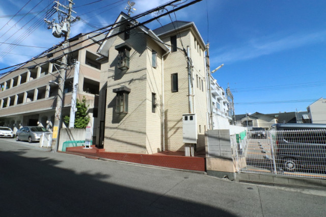 建物外観　芦屋市西山町「ライフイン芦屋弐番館」