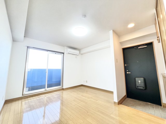 居室・リビング　※別部屋参考写真