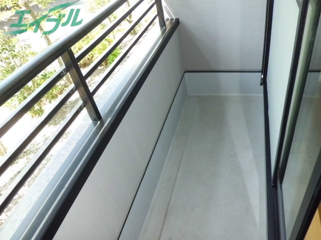 バルコニー　同型別部屋写真