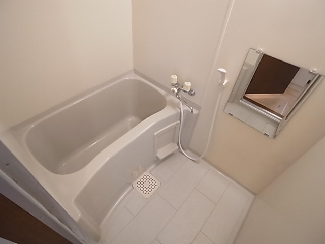 バス・シャワールーム　バスルーム