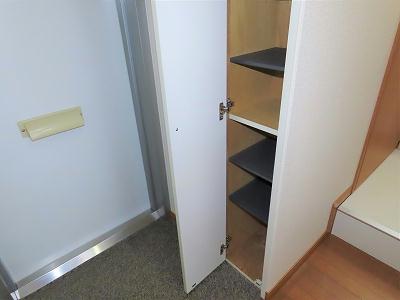 玄関　シューズボックスあり