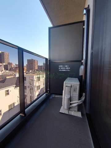 バルコニー　別部屋の参考写真になります。